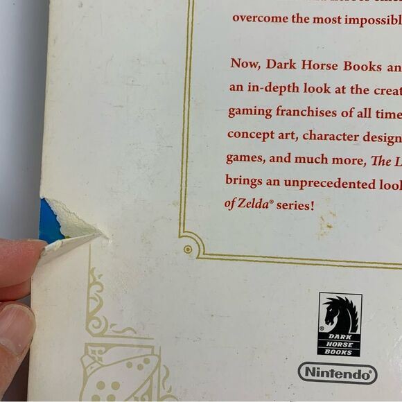 The Legend Of Zelda Hyrule Historia Dark Horse Softcover Paperback Book Nintendo - Picture 3 of 8